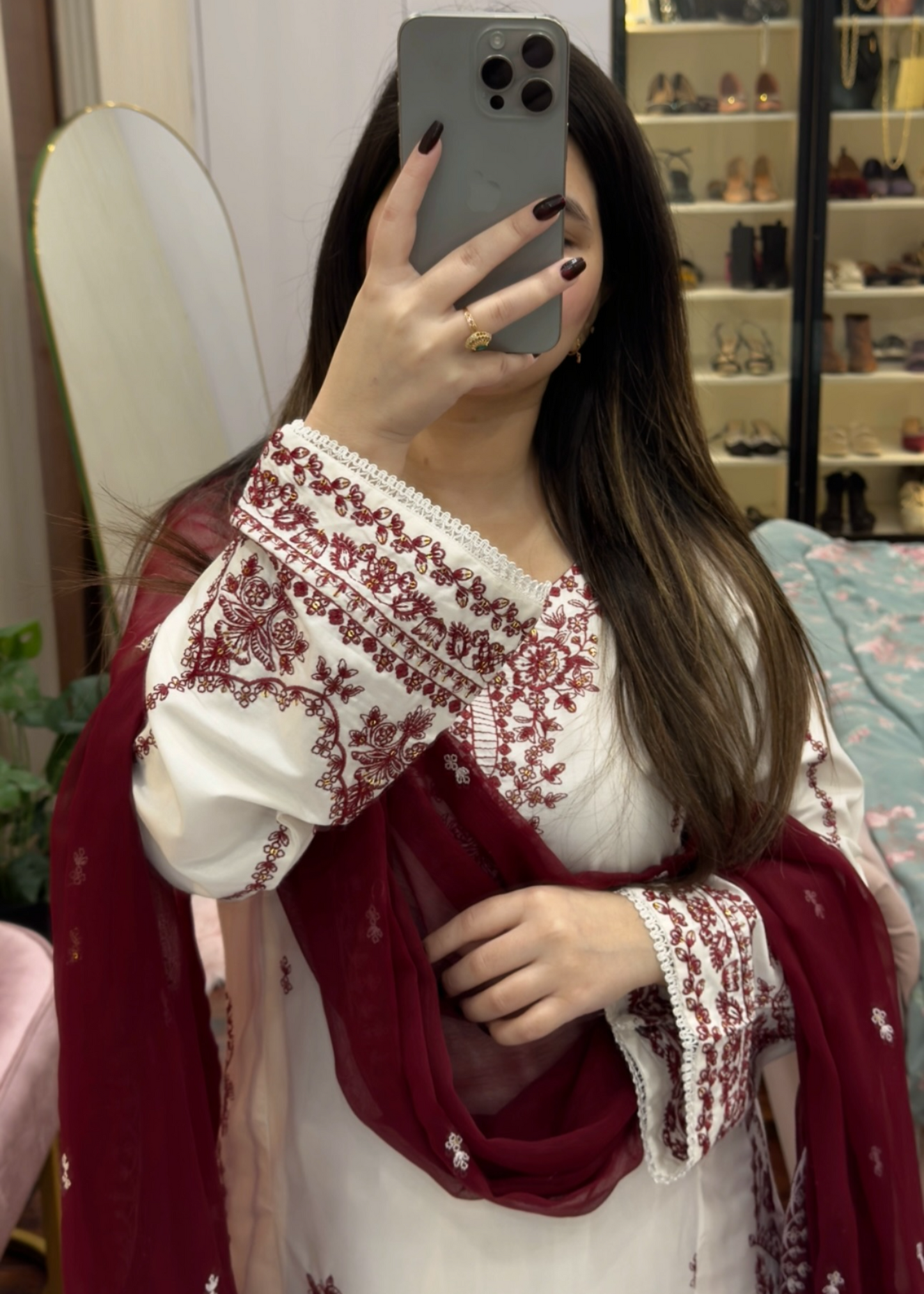 SNOW EMBROIDERED 3PC
