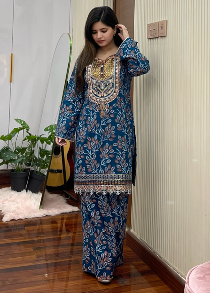 Roha stitched eastern suit by Tehzeeb Libas (view 2)