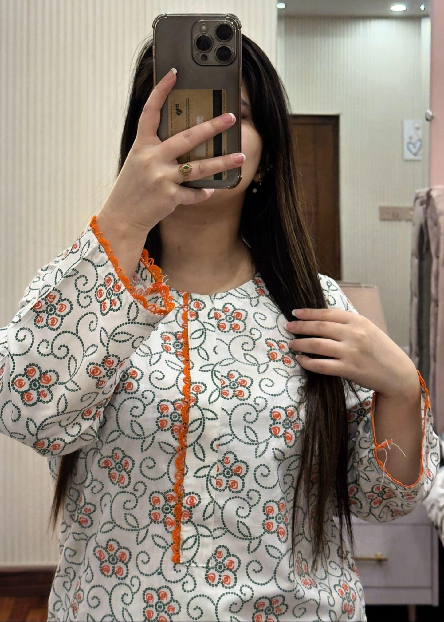 ZARQOON W