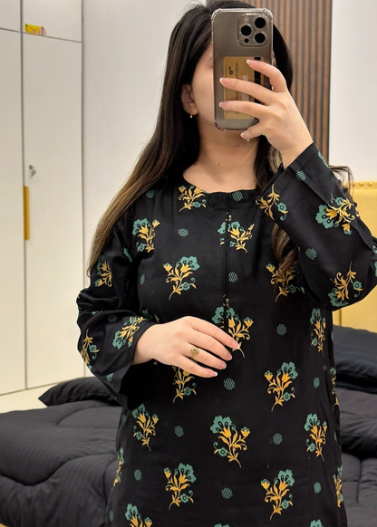 Florals printed eastern suit by Tehzeeb Libas (view 6)