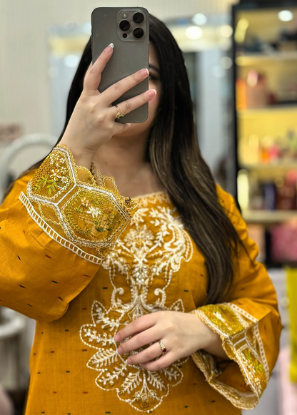 Muqaddas embroidered 2-piece suit by Tehzeeb Libas (view 3)