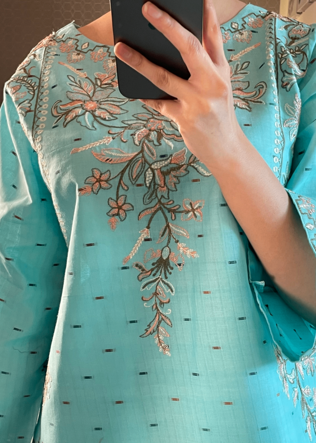 LAYLA EMBROIDERED 2PC