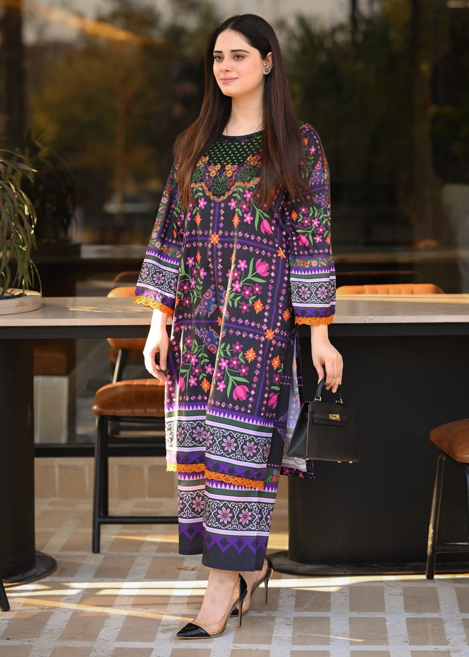Saya embroidered 2-piece suit by Tehzeeb Libas
