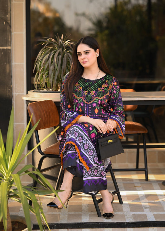 Saya embroidered 2-piece suit by Tehzeeb Libas (view 2)