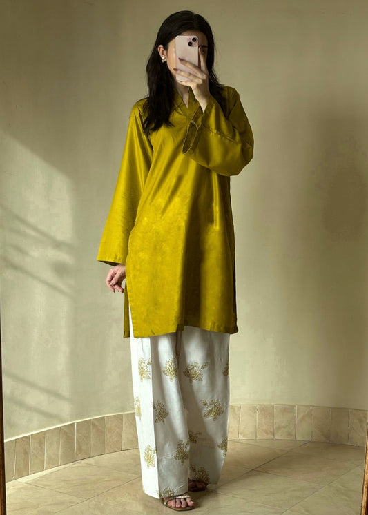 Noosh stitched eastern suit by Tehzeeb Libas (view 3)