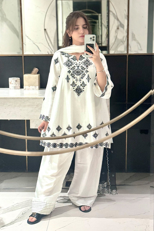 SNOWSTORM EMBROIDERY 3PC