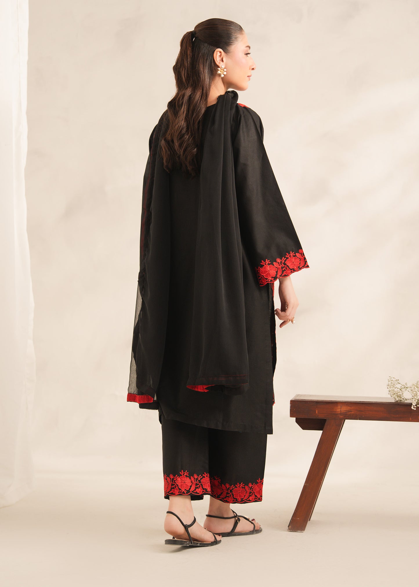 MIRAAL EMBROIDERED 3PC