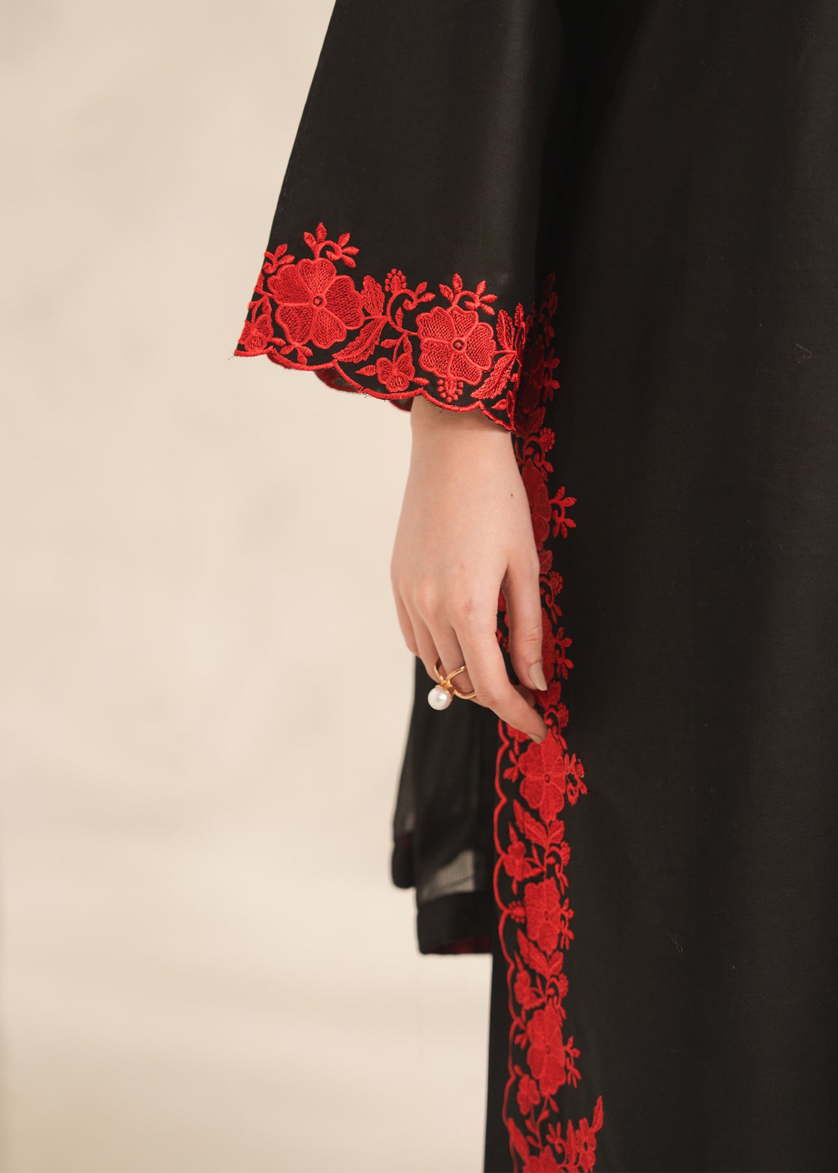 MIRAAL EMBROIDERED 3PC