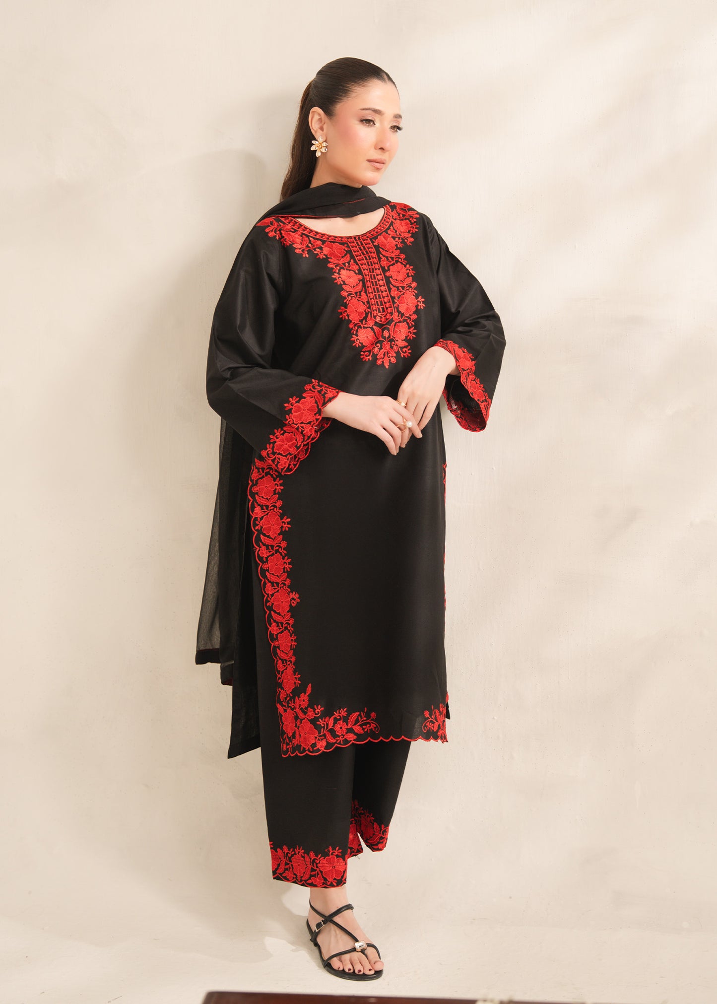 MIRAAL EMBROIDERED 3PC