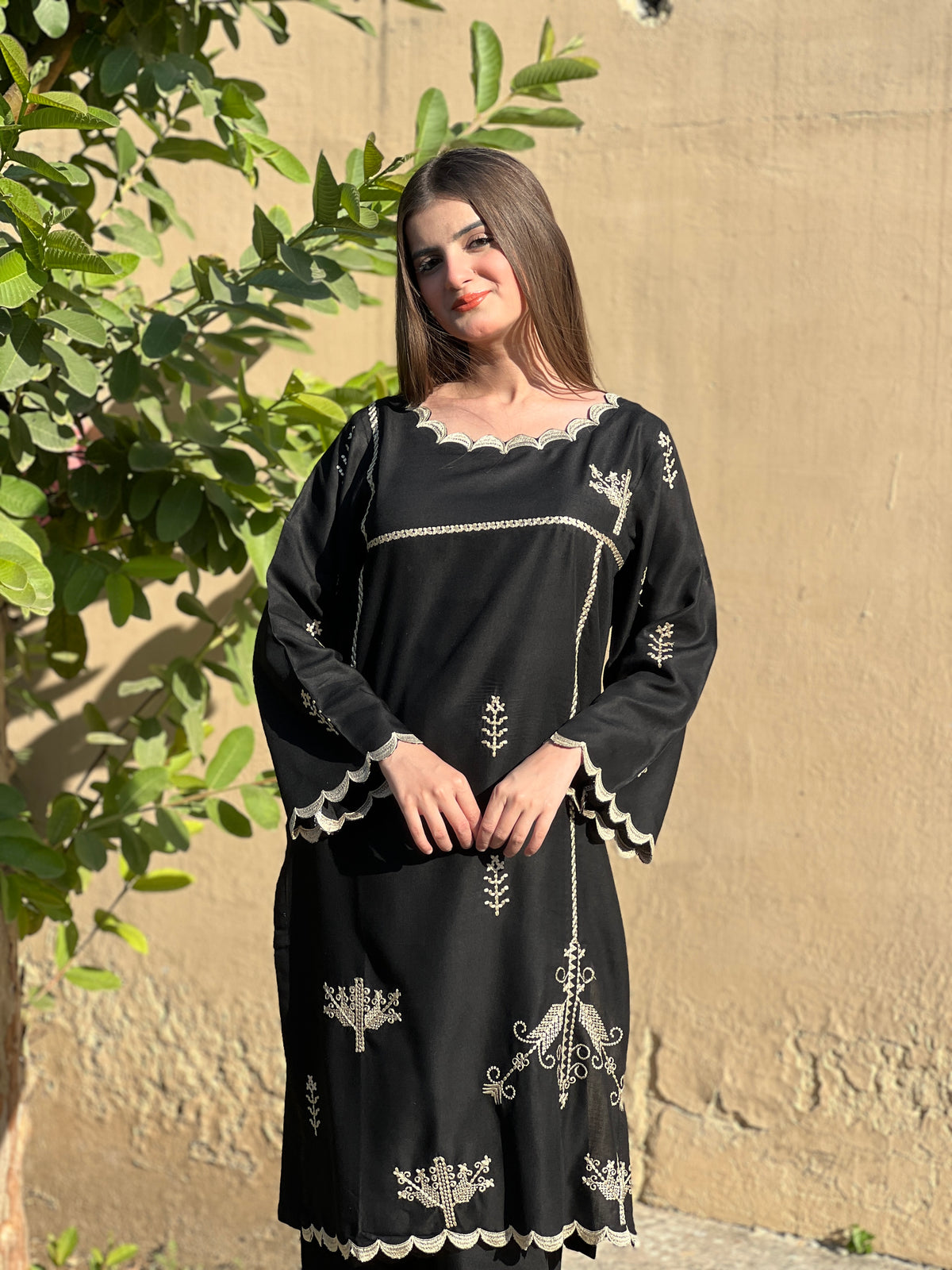 EMAAN EMBROIDERY 2PC
