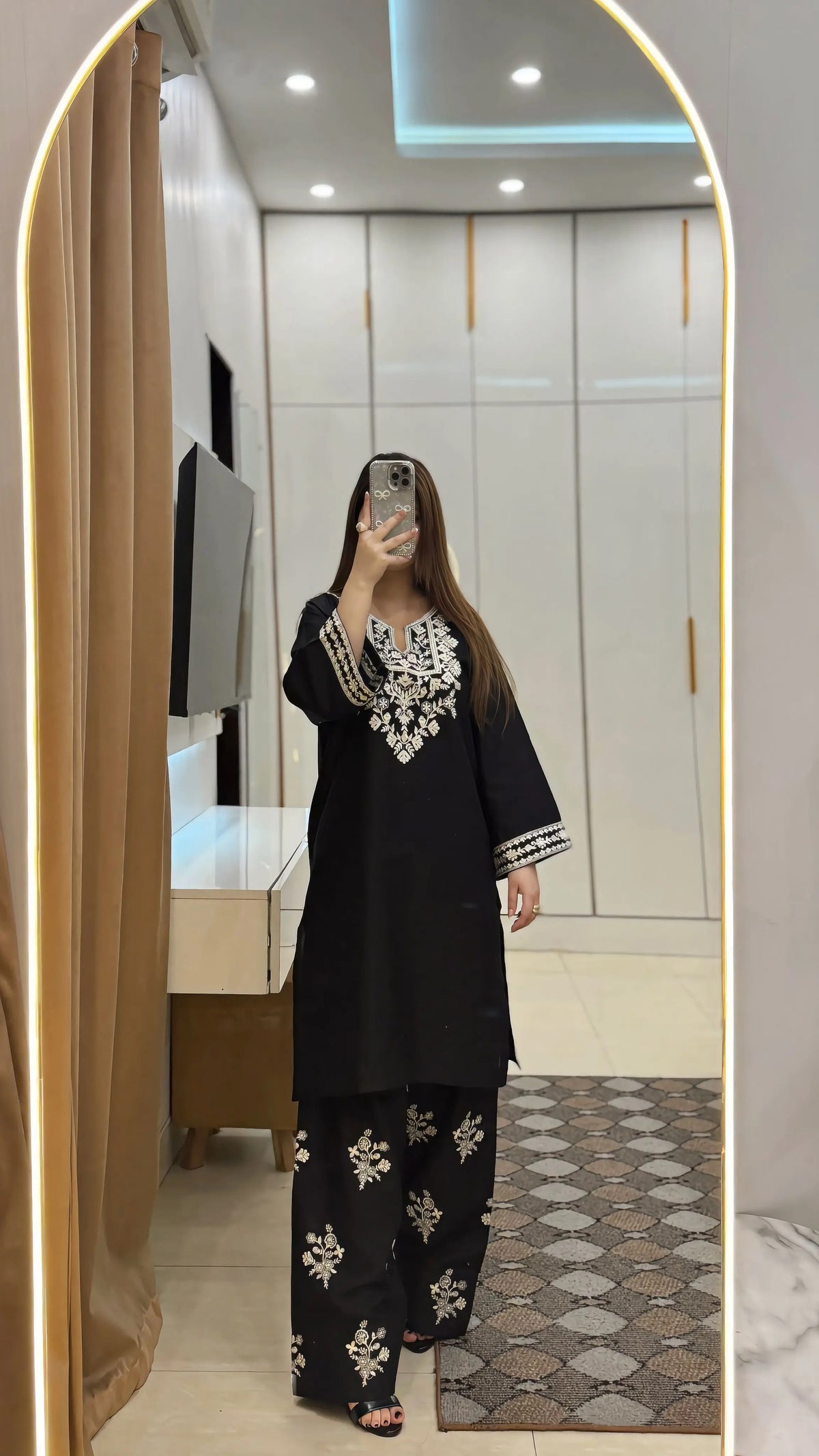 MAHAM EMBROIDERED 2PC