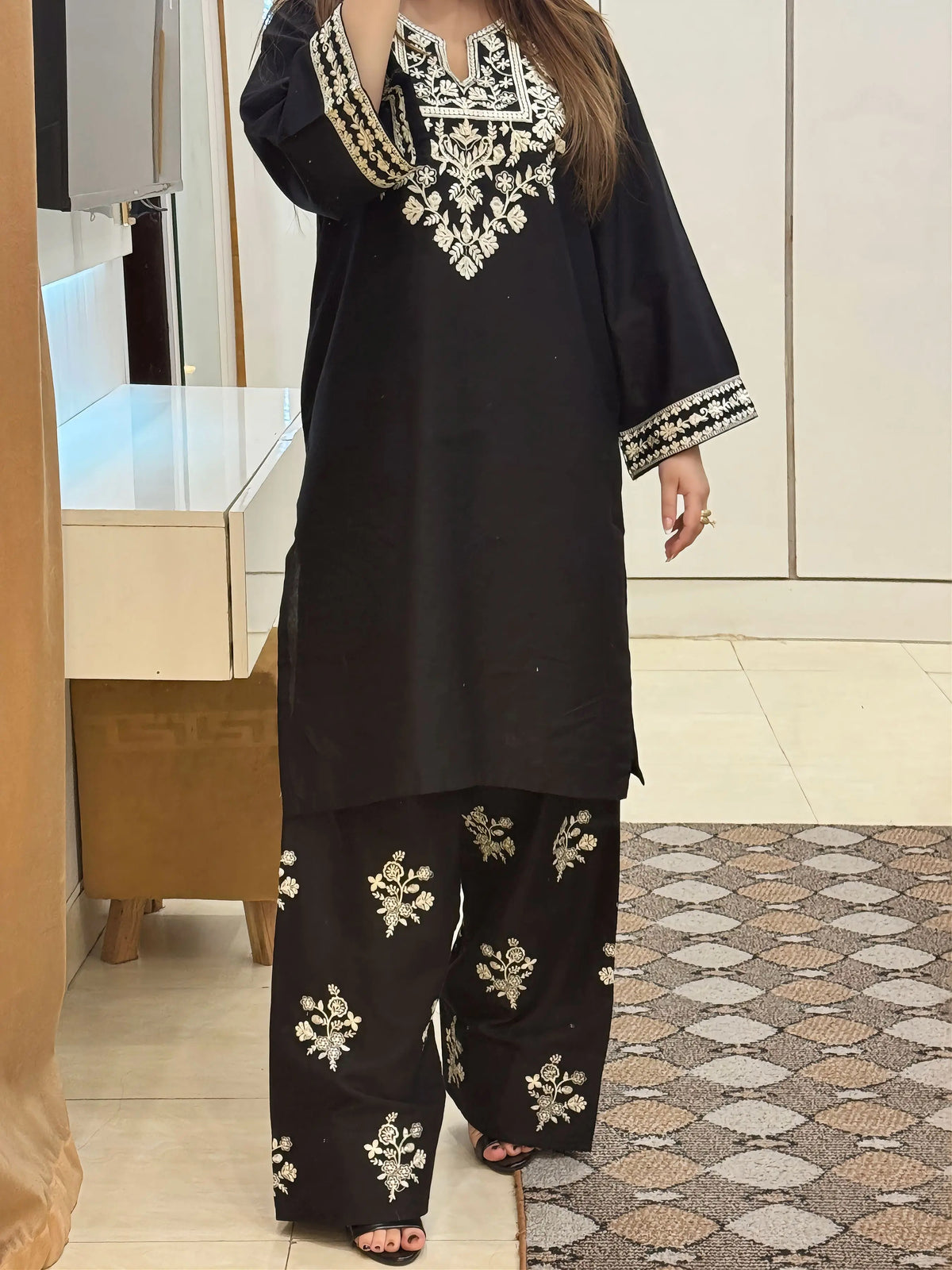 MAHAM EMBROIDERED 2PC