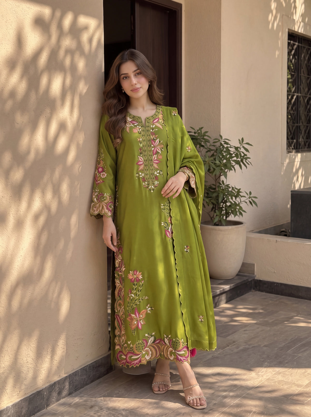 MAHEEN EMBROIDED KAFTAAN