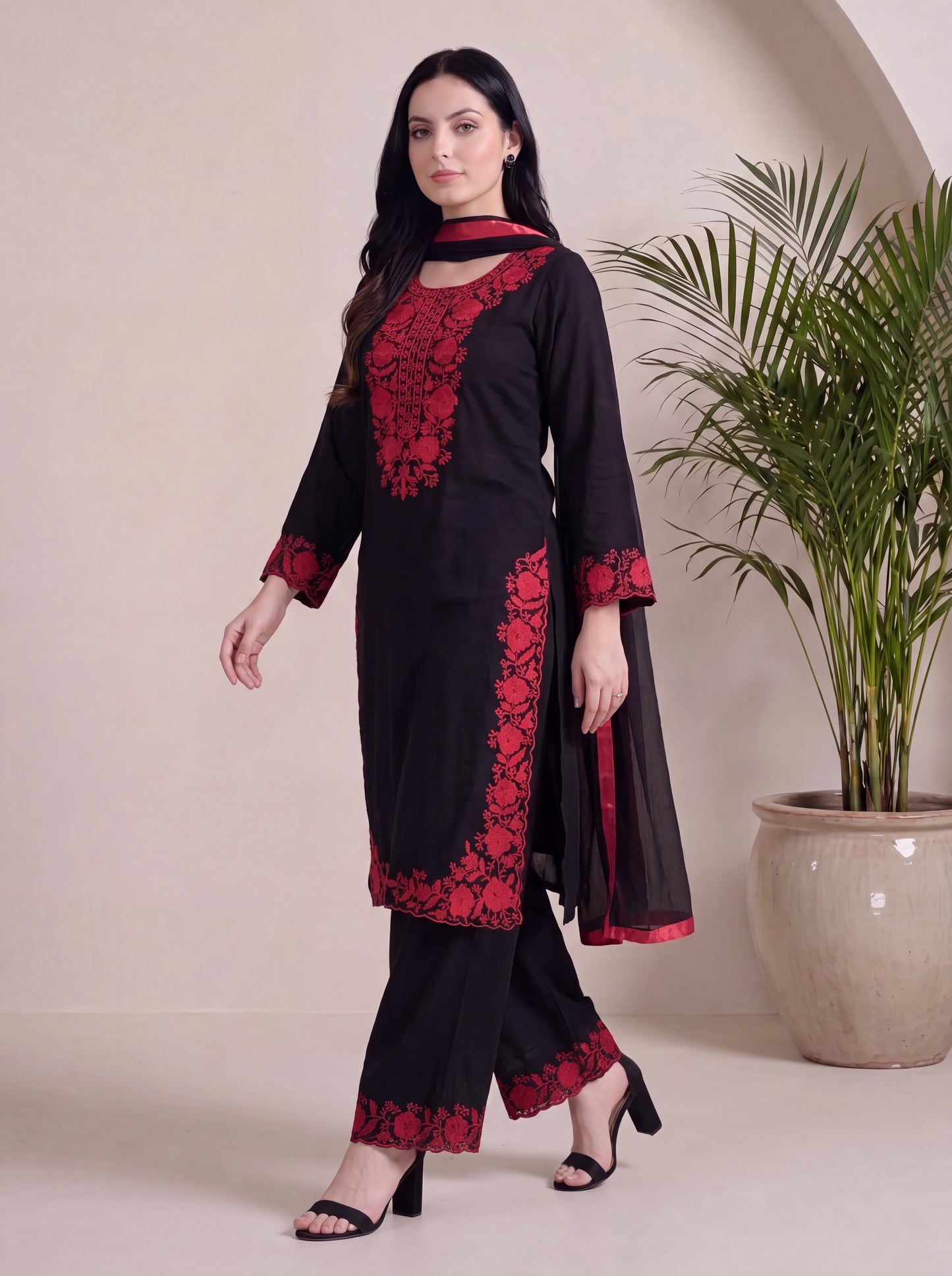 MIRAAL EMBROIDERED 3PC