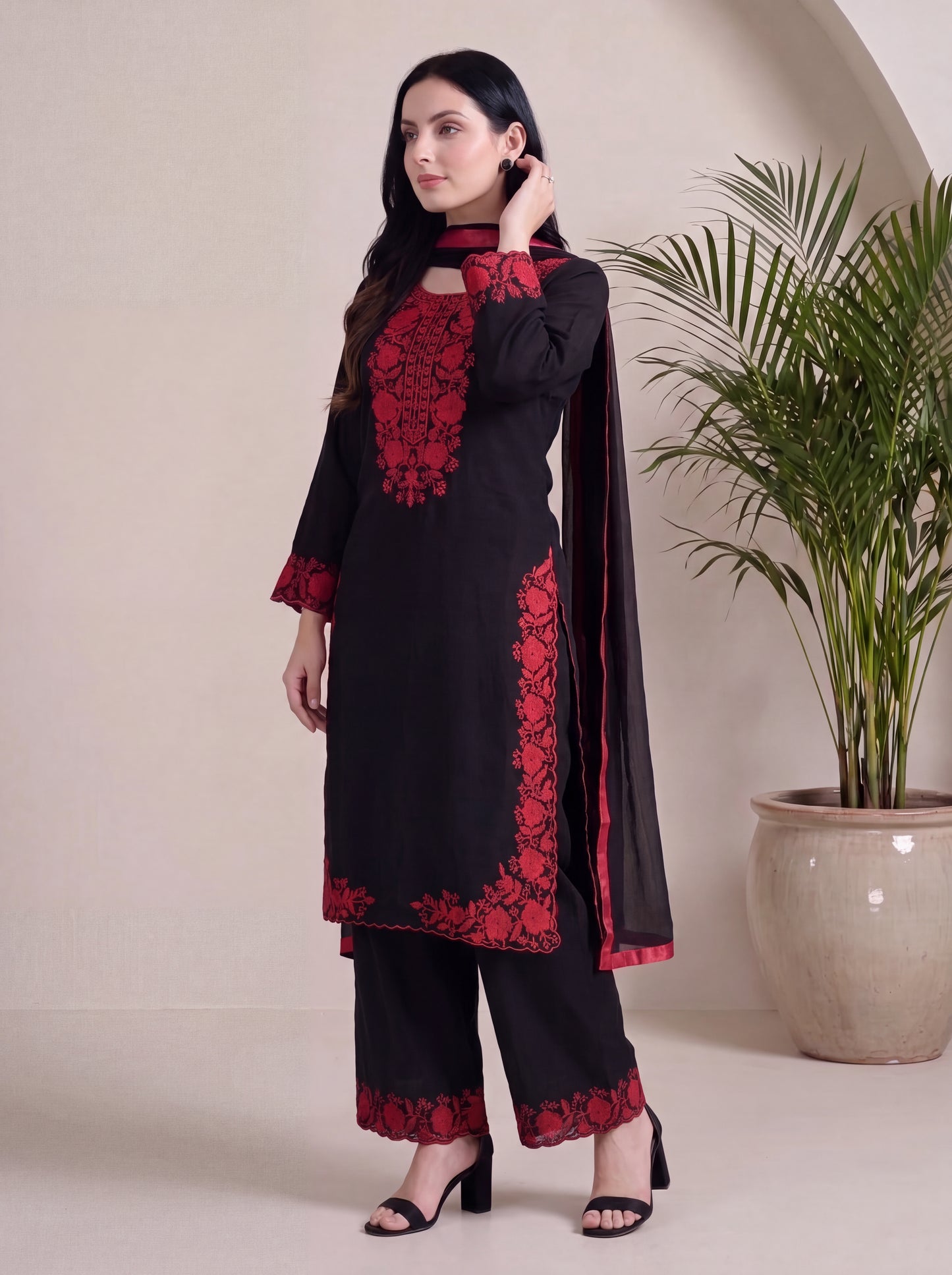 MIRAAL EMBROIDERED 3PC