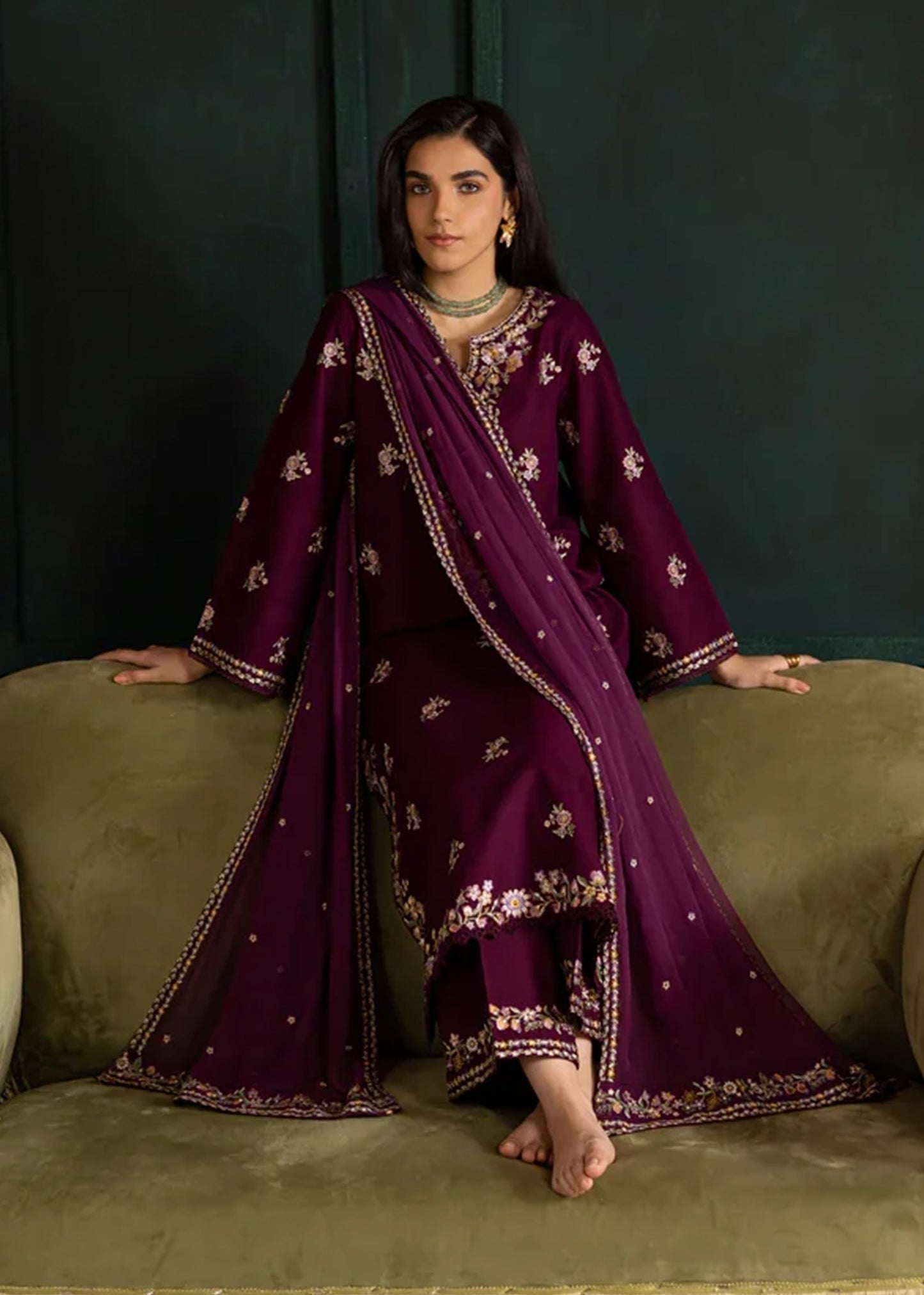 LIANA EMBROIDERED 3PC