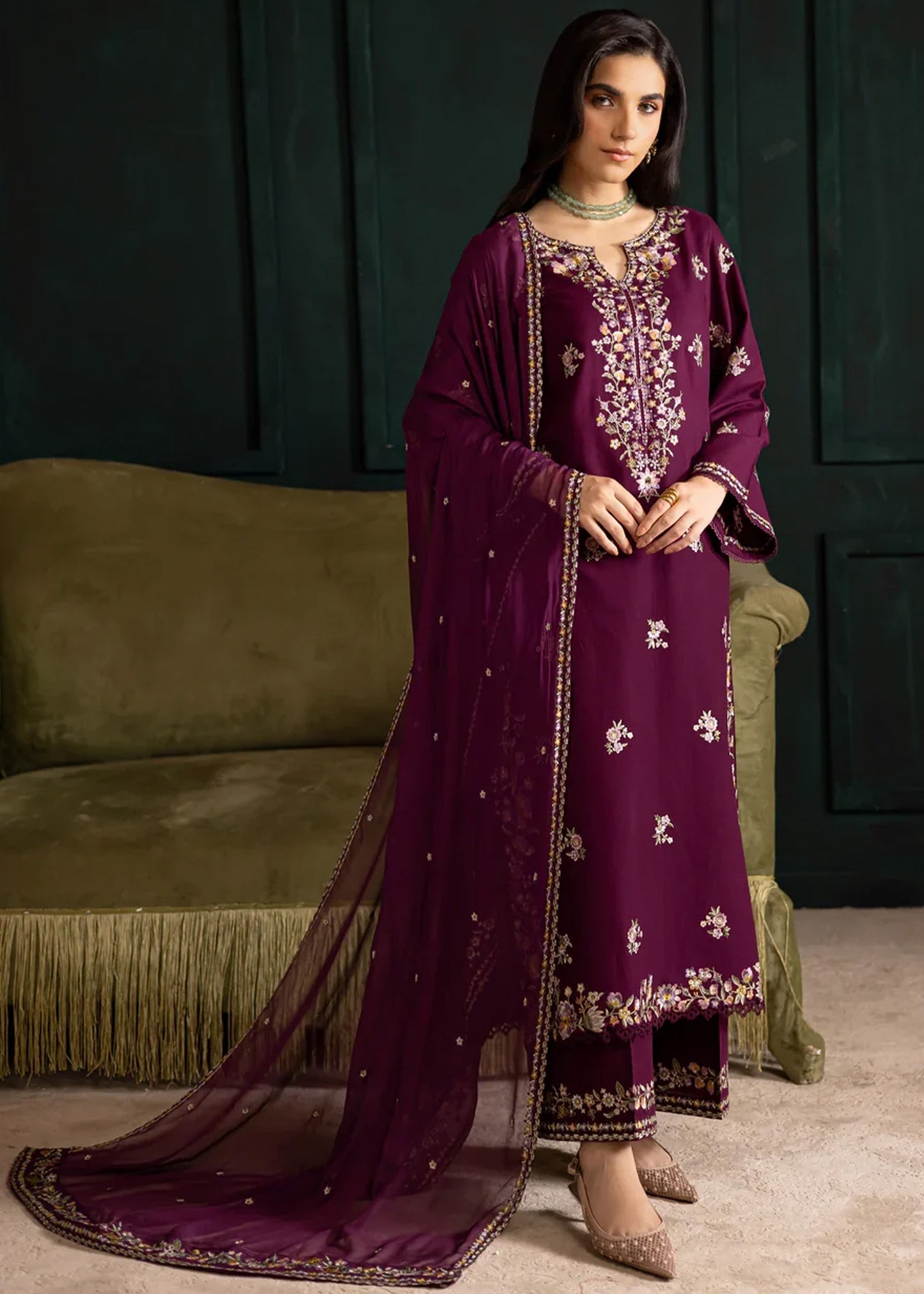 LIANA EMBROIDERED 3PC