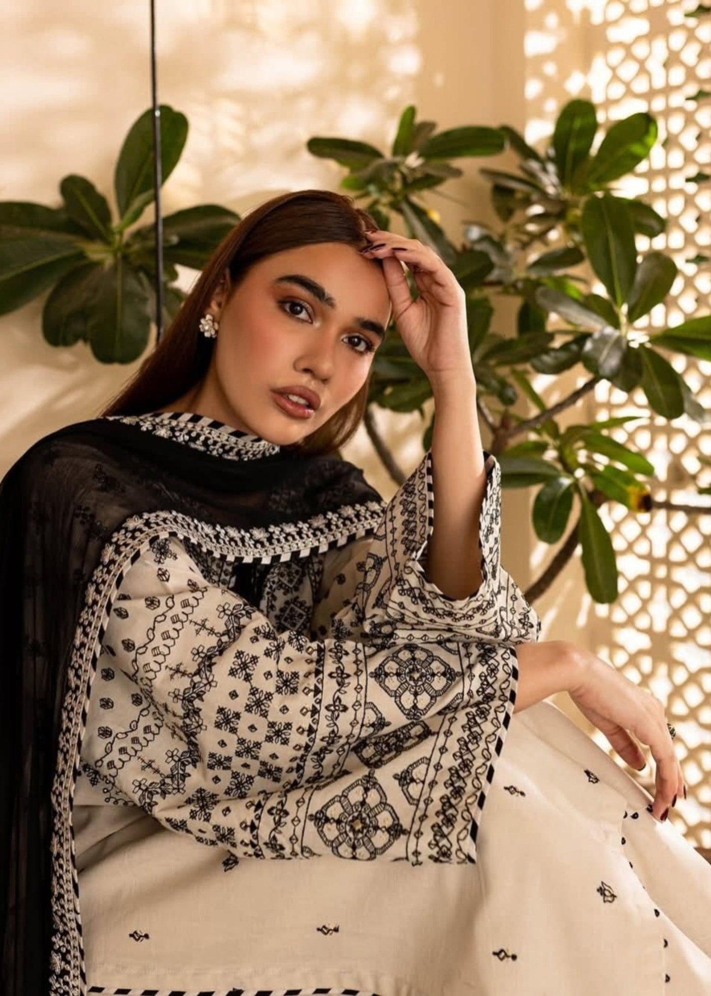 ARFA EMBROIDERED 3PC
