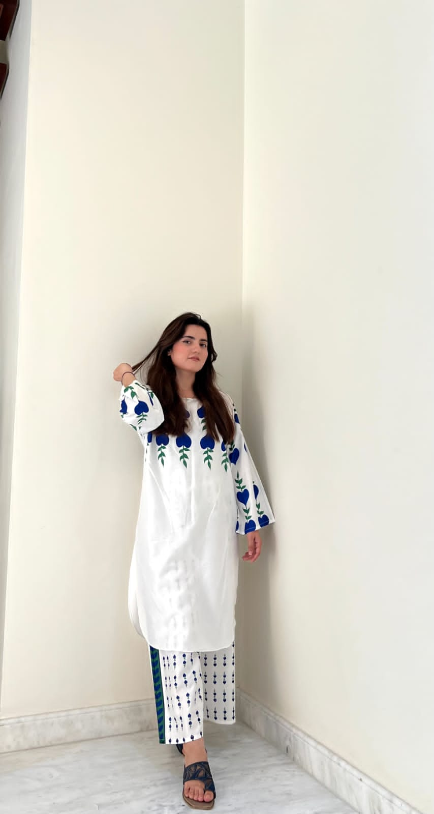 TEHZEEB LIBAS WHITE DOVE DESIGN TWO PIECE SUITS (Premium Lilen)