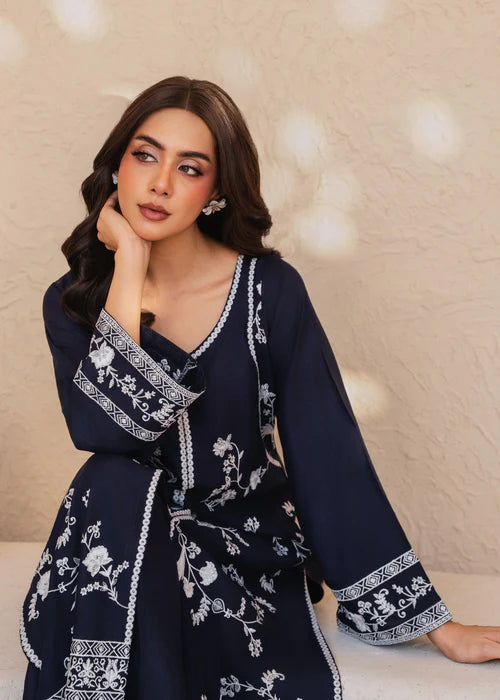 Neelzaar embroidered 2-piece suit by Tehzeeb Libas (view 3)