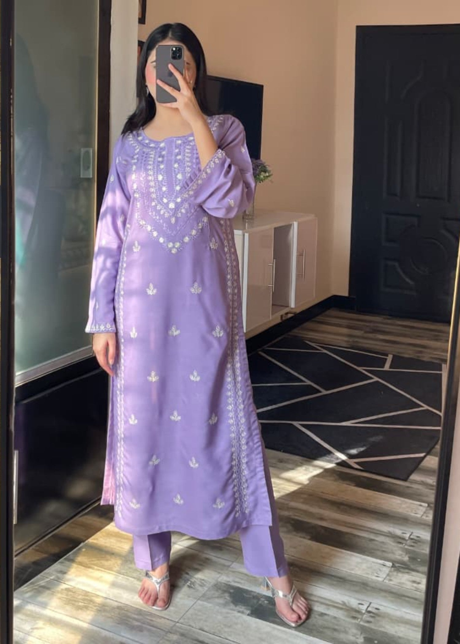 Feroza embroidered 2-piece suit by Tehzeeb Libas (view 3)