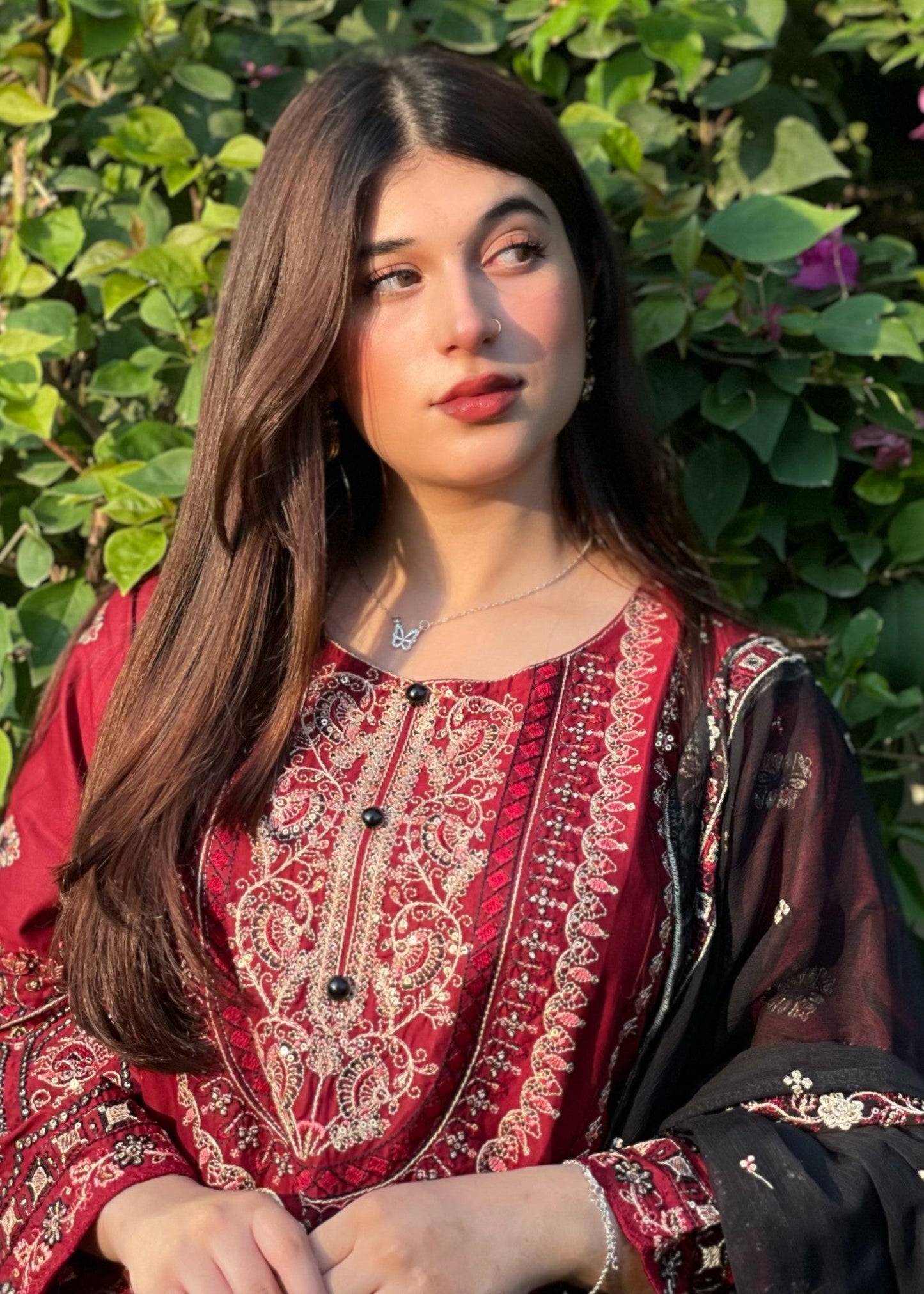 Royal embroidered 3-piece festive suit by Tehzeeb Libas (view 4)