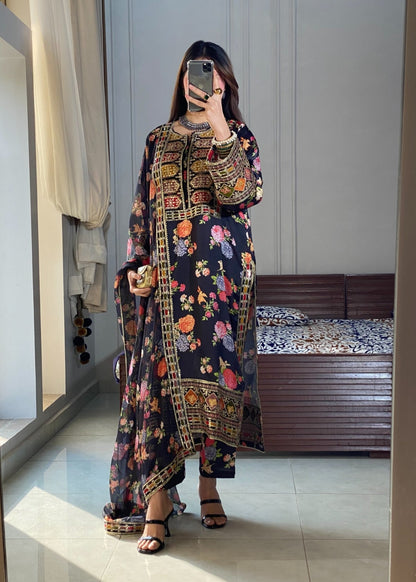 Shaam embroidered festive suit by Tehzeeb Libas