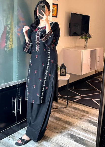 Luxury embroidered 2-piece suit with farshi by Tehzeeb Libas