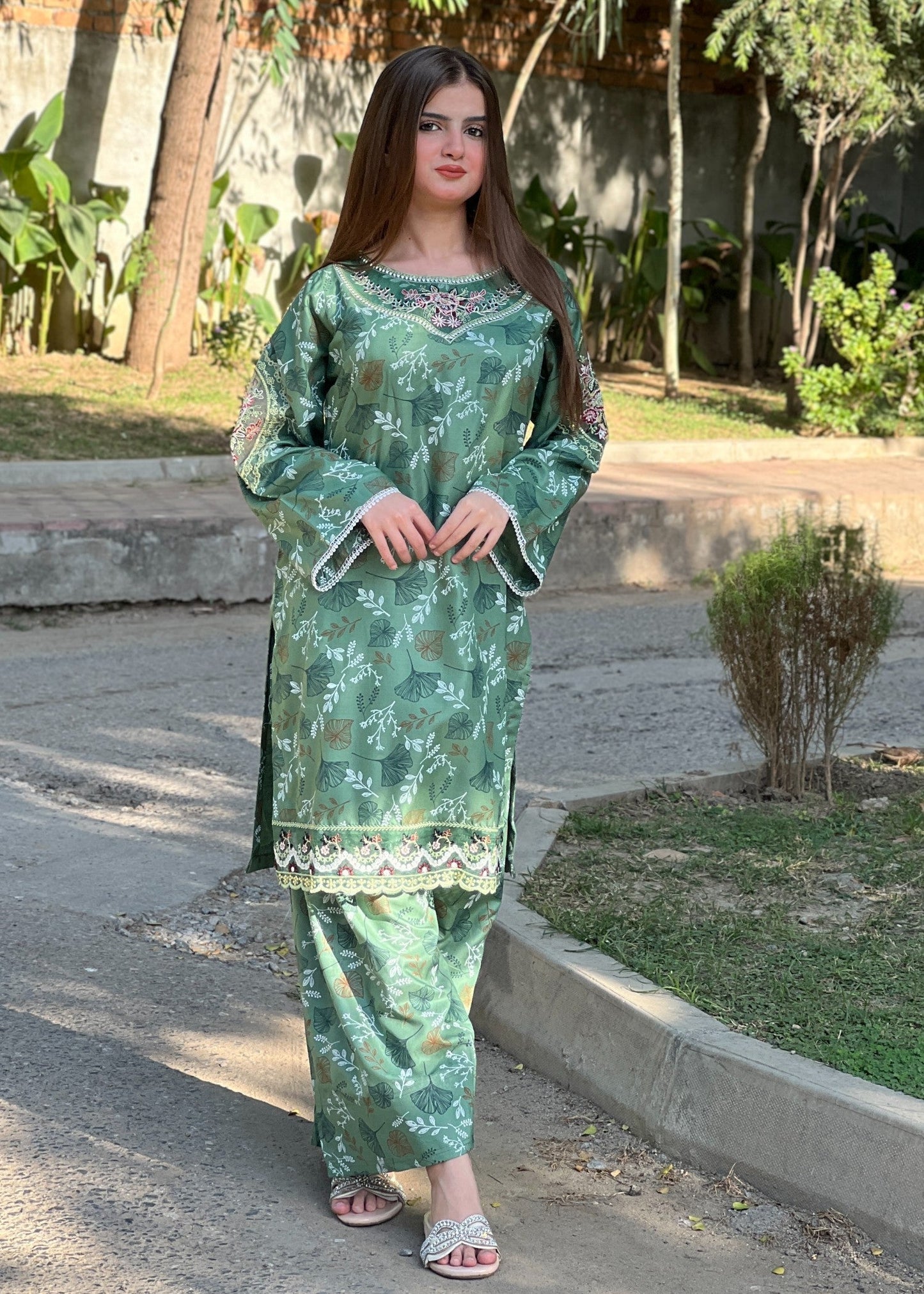 RUKHSAAR EMBROIDERED 2PC