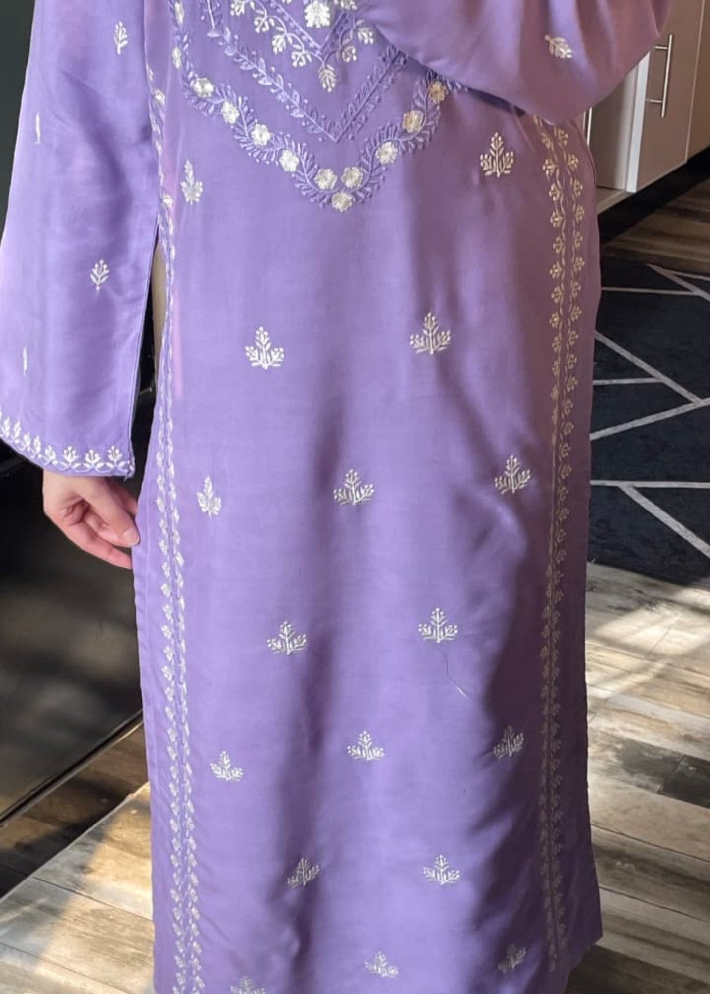 Feroza embroidered 2-piece suit by Tehzeeb Libas (view 4)