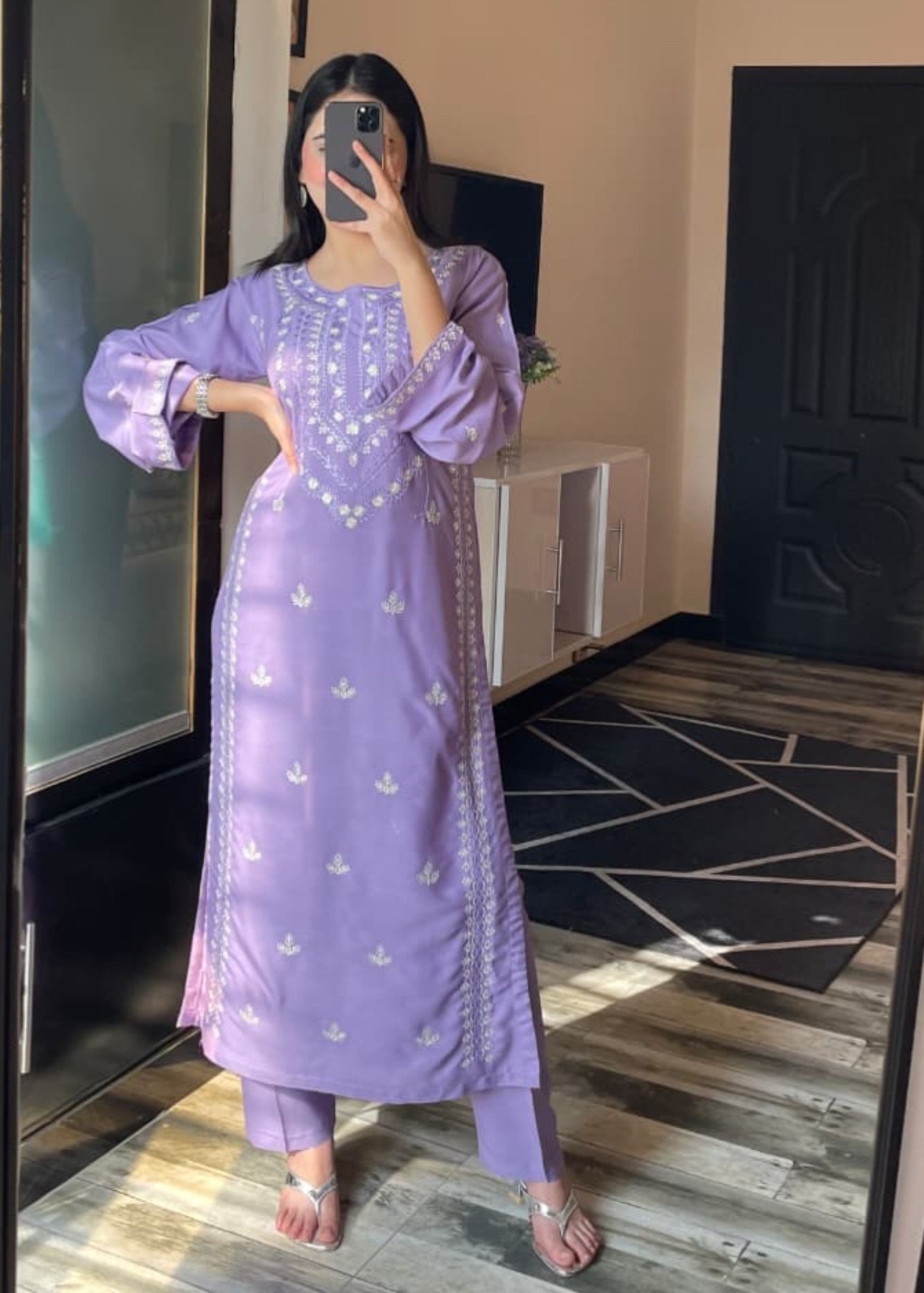 Feroza embroidered 2-piece suit by Tehzeeb Libas (view 2)