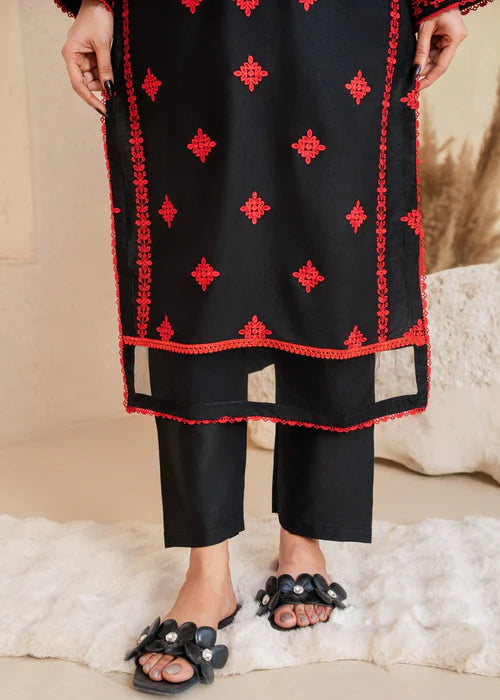 Glaze embroidered 2-piece suit by Tehzeeb Libas (view 6)