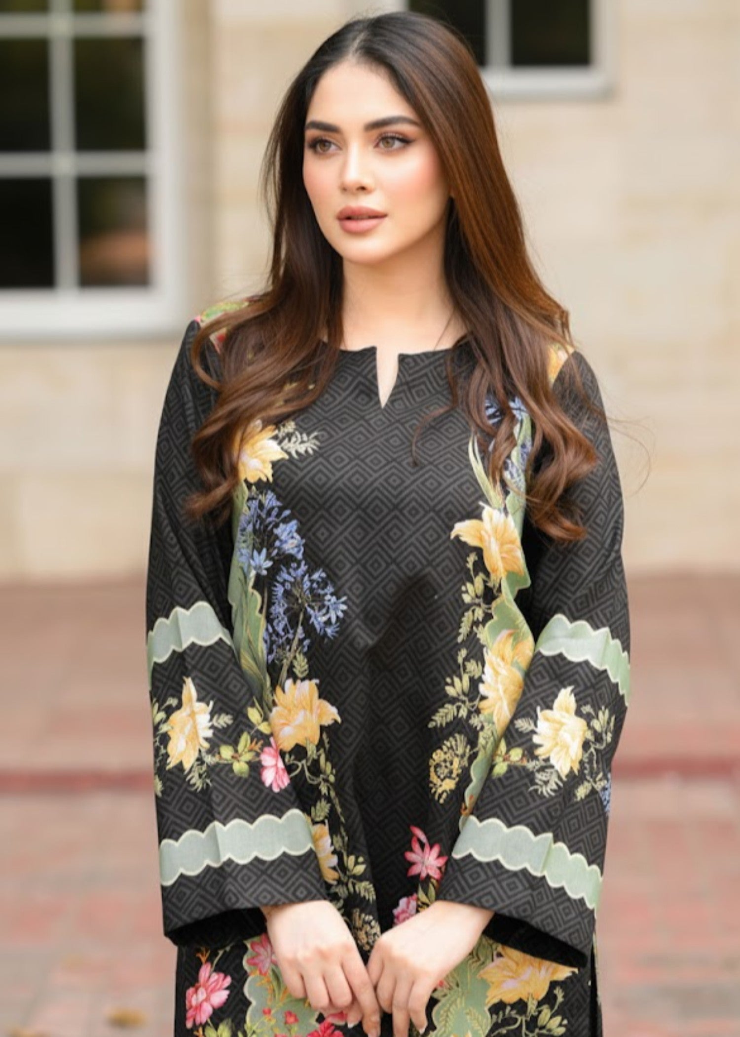 Multicolor Floral stitched eastern suit by Tehzeeb Libas (view 4)