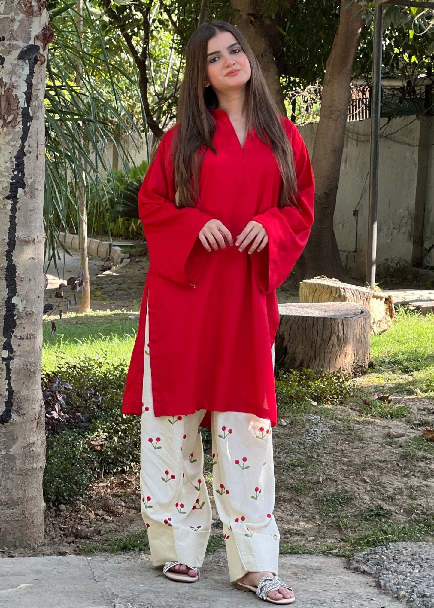 LAL PARI EMBROIDERED 2PC