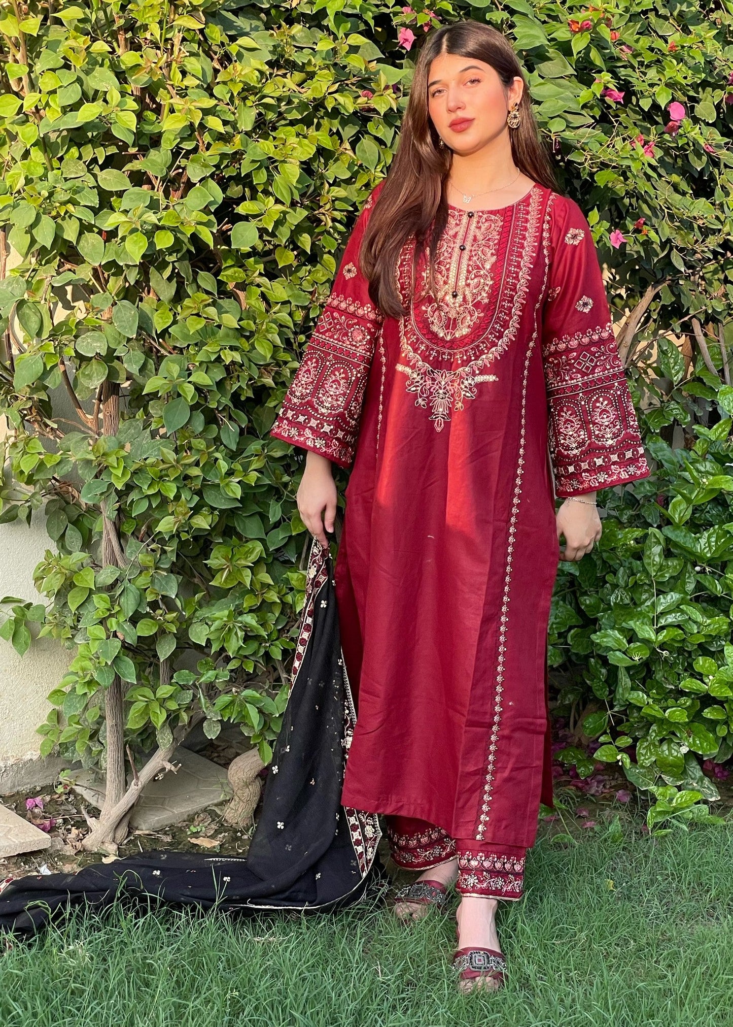 Royal embroidered 3-piece festive suit by Tehzeeb Libas