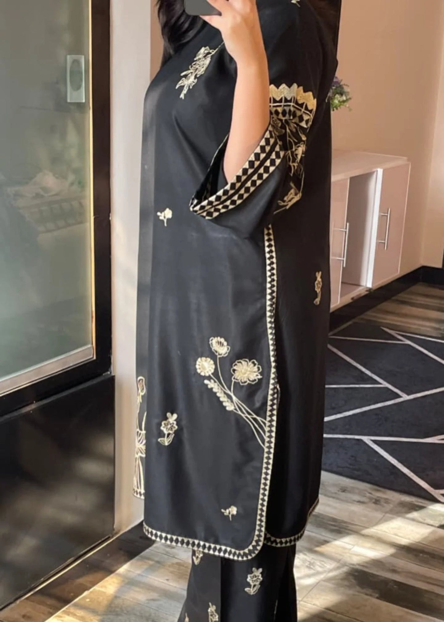 MAYA EMBROIDERED 2PC