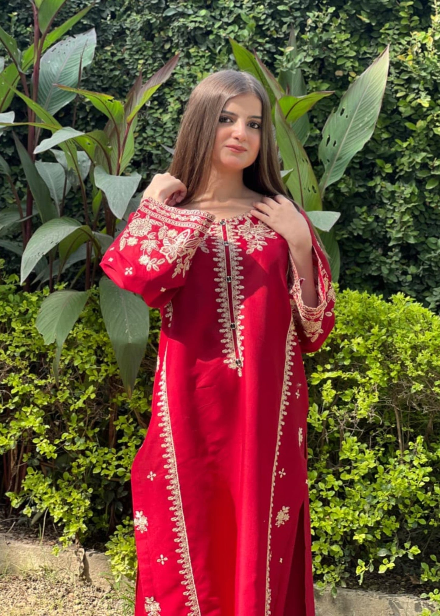 BERRY EMBROIDERED 2PC