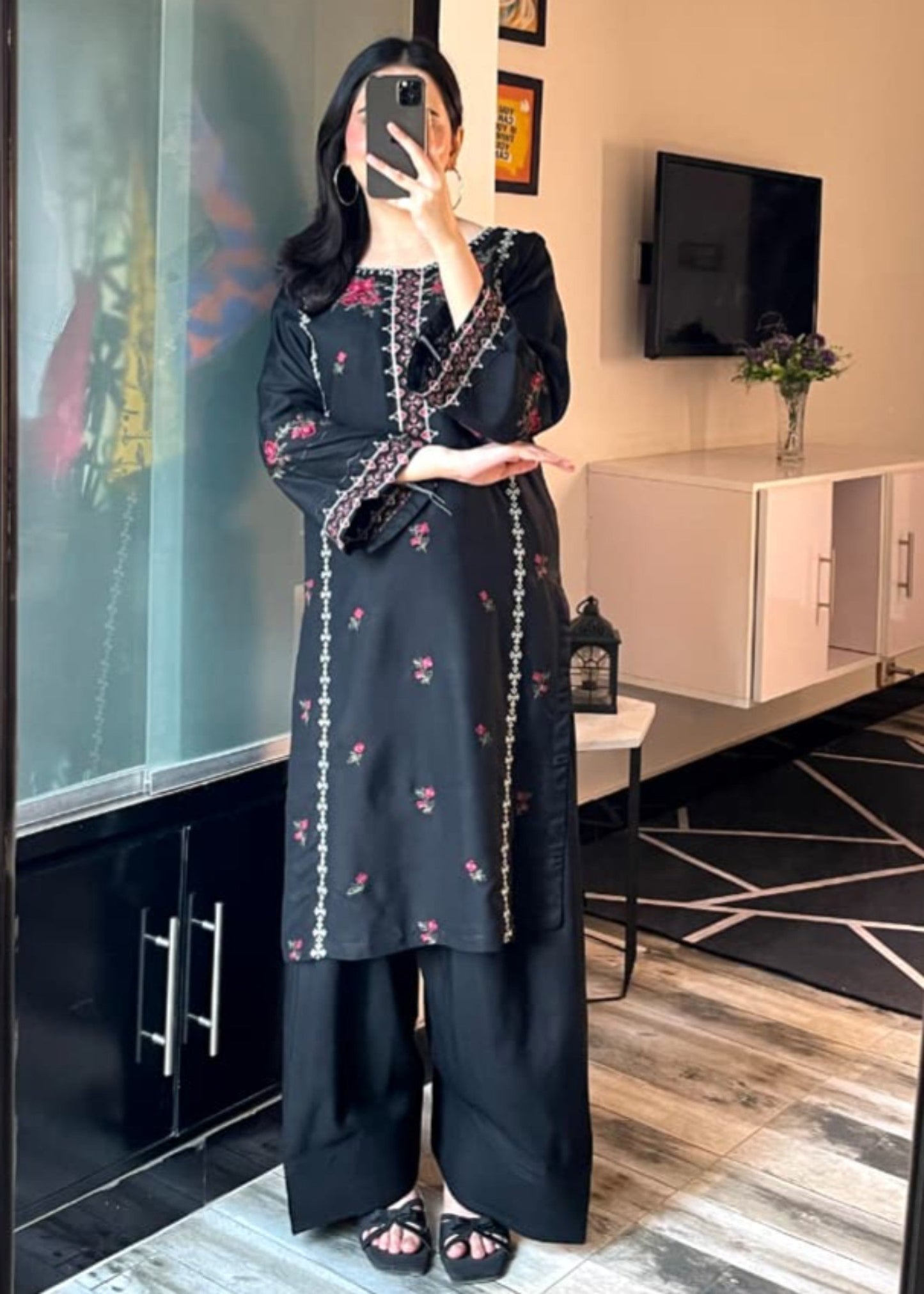 LUXURY EMBROIDER 2PC WITH FARSHI