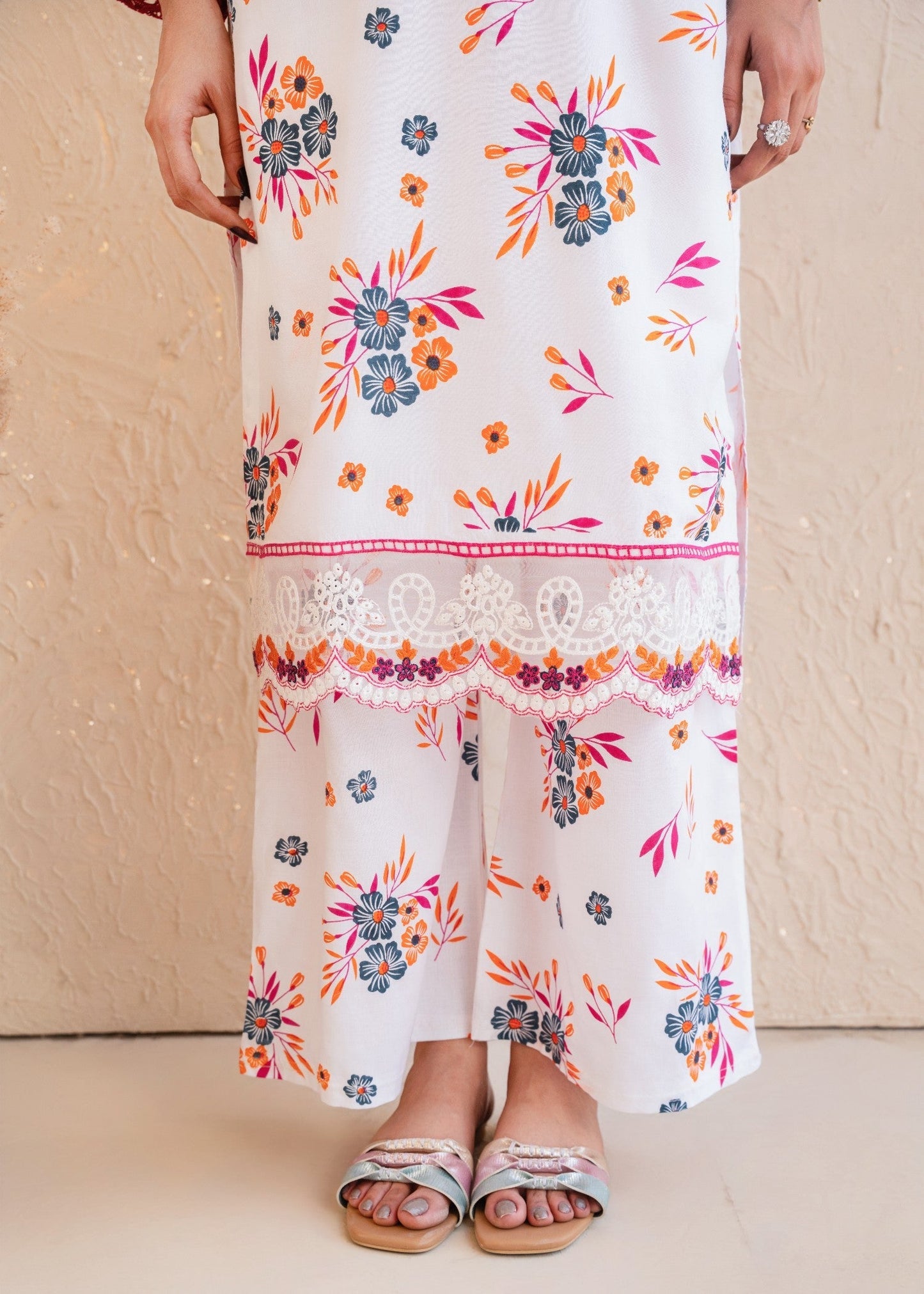 White Elegance embroidered 2-piece suit by Tehzeeb Libas (view 6)