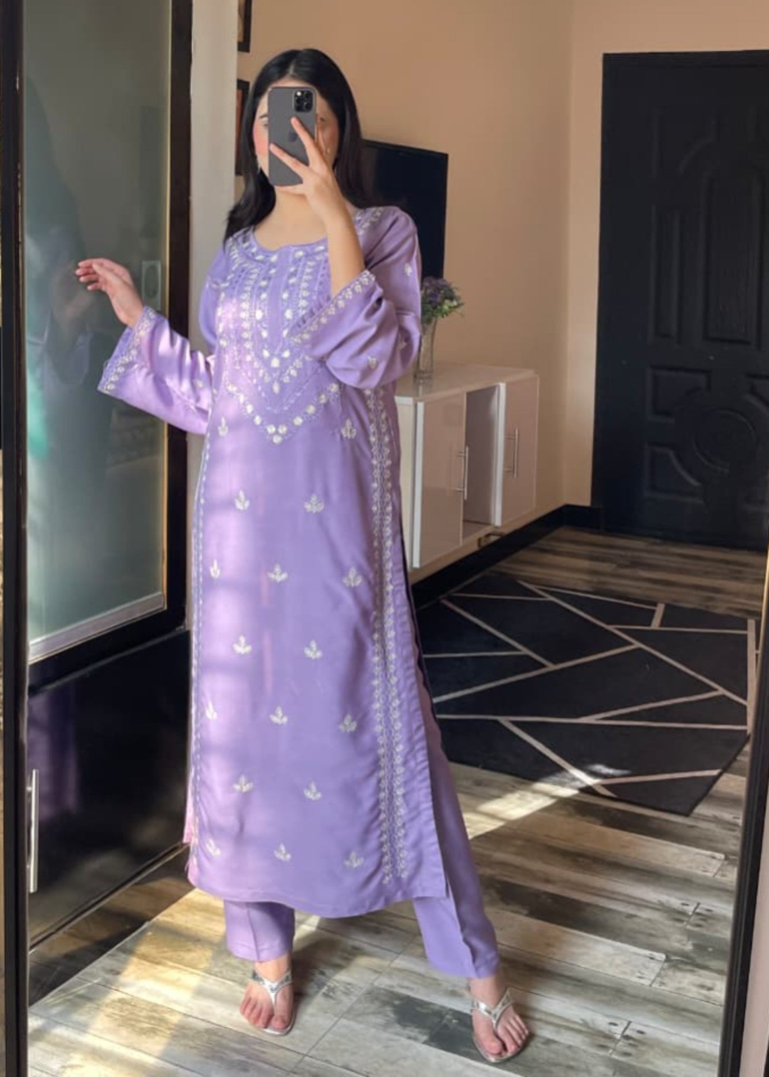 Feroza embroidered 2-piece suit by Tehzeeb Libas (view 5)