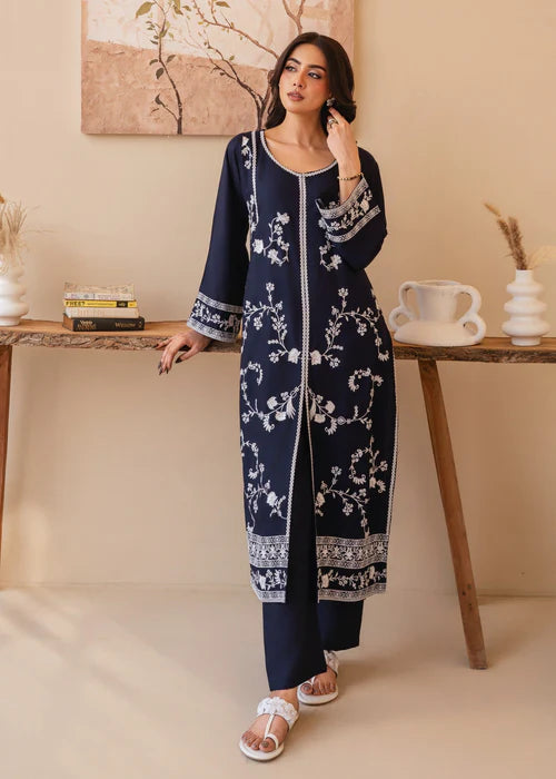 Neelzaar embroidered 2-piece suit by Tehzeeb Libas
